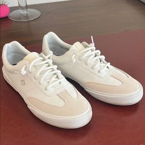 Sperry White and Beige Low-Top Sneakers